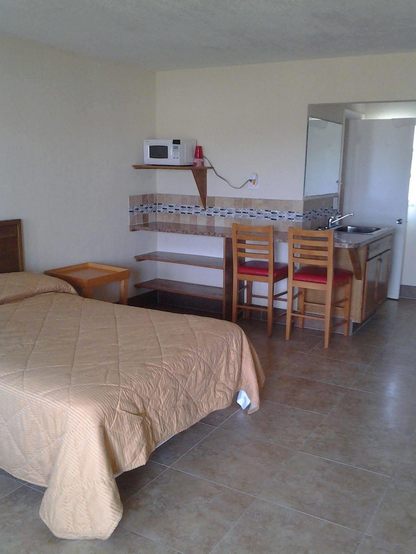 Hotel Martinique Lake Worth Beach Esterno foto